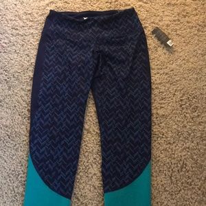 NEW  Active Old Navy leggings